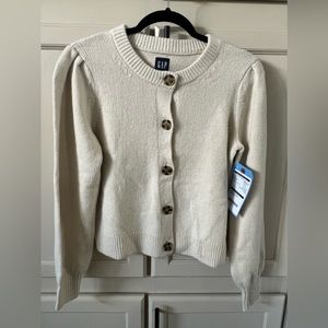 015 GAP NWT Ceeam Cardigan.
